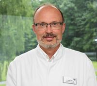 Portraitfoto Dr. Walter Skutta