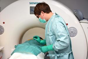 Das neue CT-Gerät ist bereits für die Patienten der Klinik im Einsatz.